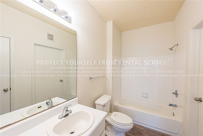 Building Photo - 4261 NE Meadow Creek Cir