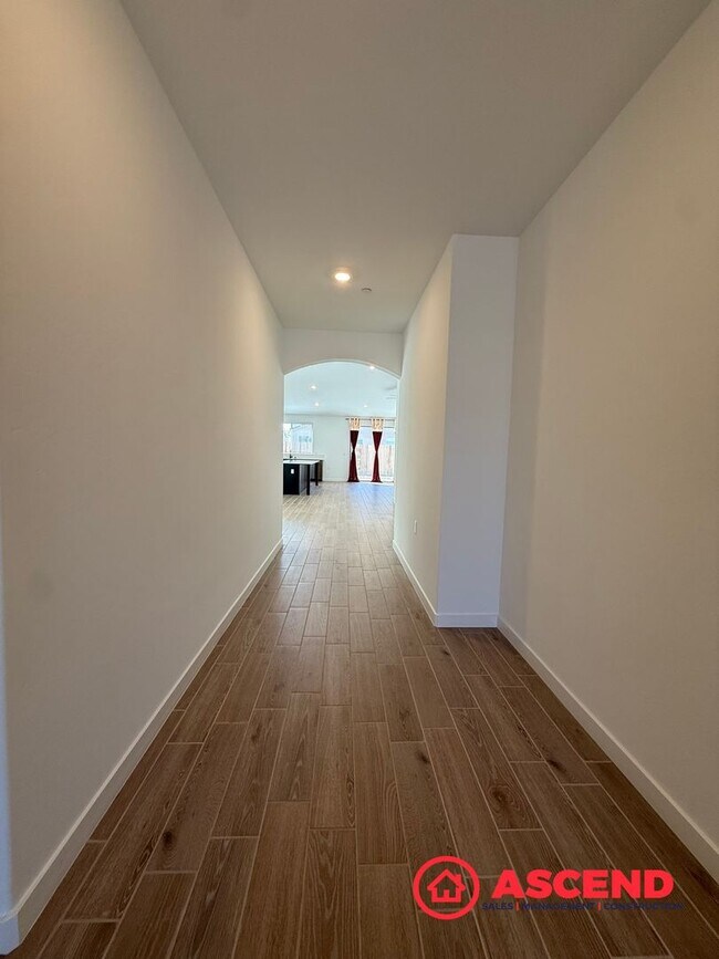 Building Photo - Be the very first resident to enjoy this stunning, newly built single story home.