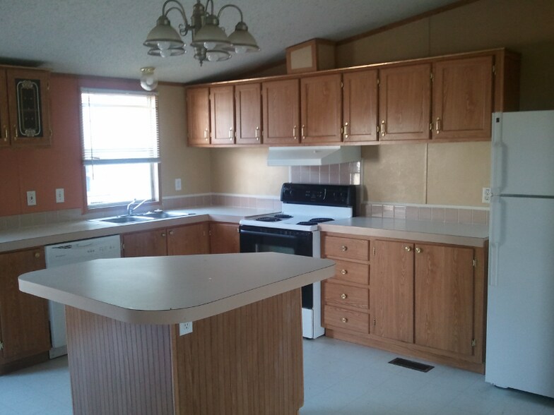 Building Photo - 12443 Farm to Market 968 W