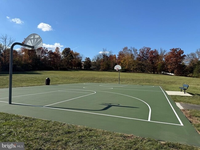 Building Photo - 1542 Kinnaird Terrace NE