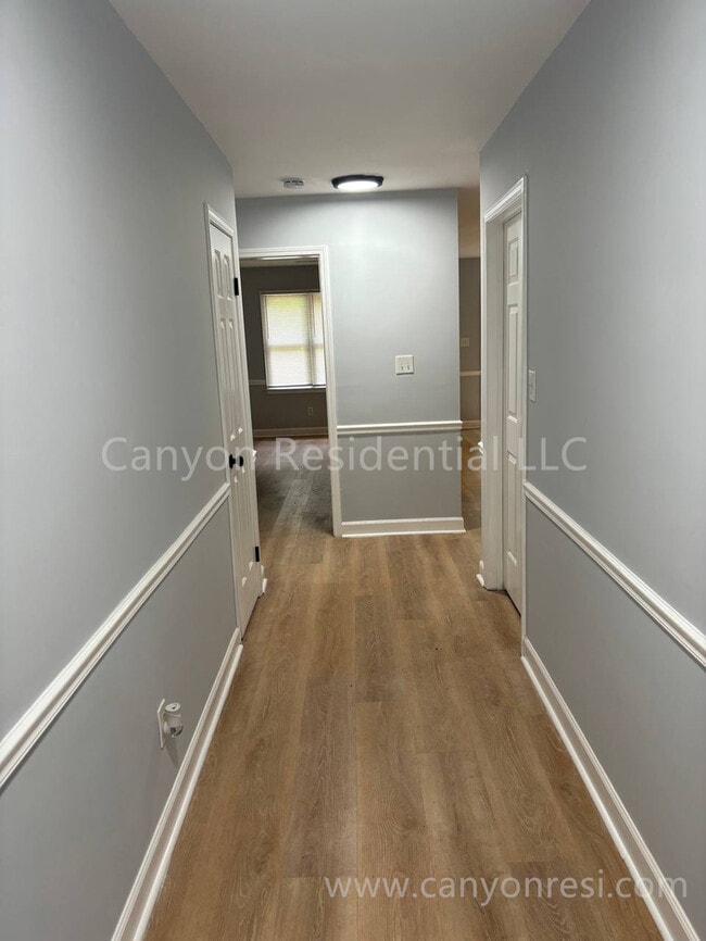 Building Photo - 944 Mar Don Hills Cir