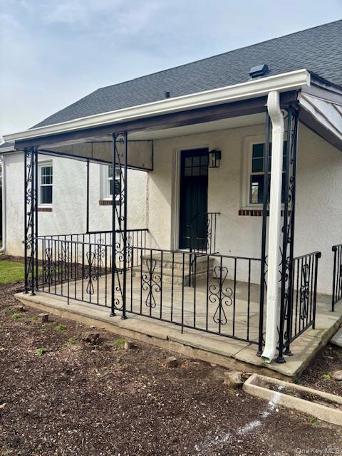 Building Photo - 1026 Glen Cove Ave