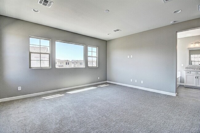 Building Photo - Highly sought neighborhood, stunning home!