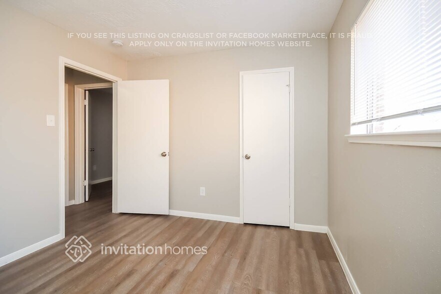 Building Photo - 16519 Cairngorm Dr