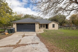 Building Photo - 805 Sabinas Ct