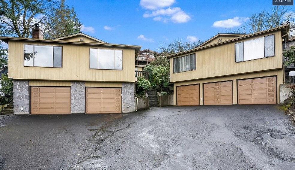 Building Photo - 7150 SE Thorburn St