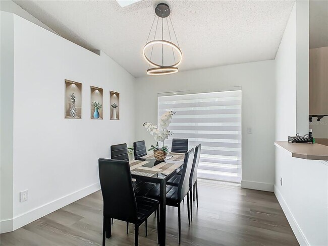 Building Photo - 1510 Chapman Oak Ct