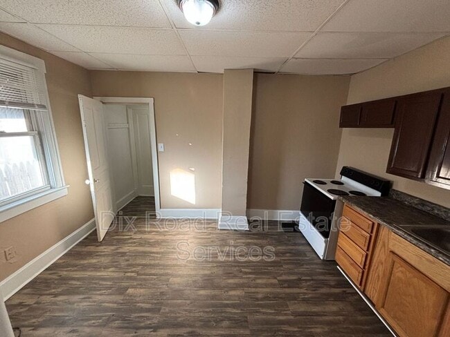 Building Photo - 1041 Fairview Ave