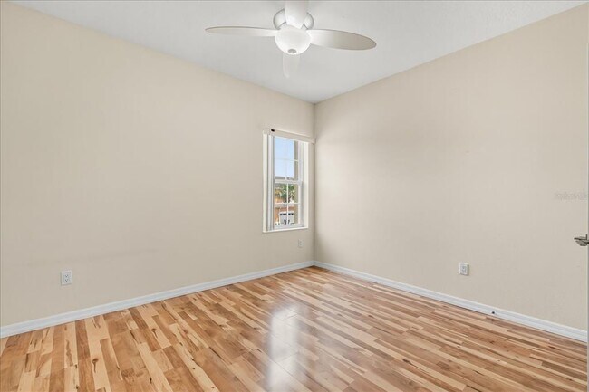 Building Photo - 2018 Royal Vista Ct