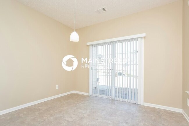 Building Photo - 3 Bedroom Pet-Friendly Home in Atlanta, GA with Main Street Renewal