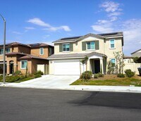 Building Photo - 13814 Solara St
