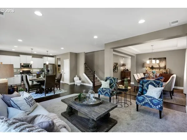 Building Photo - 5860 NE Pohlman Dr