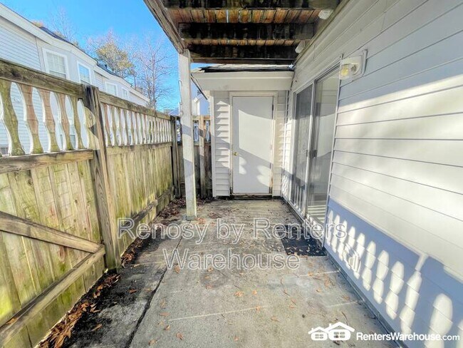 Building Photo - 539 Seahorse Run