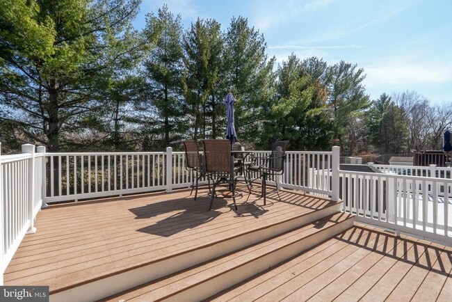 Building Photo - 3161 S Sydenham St