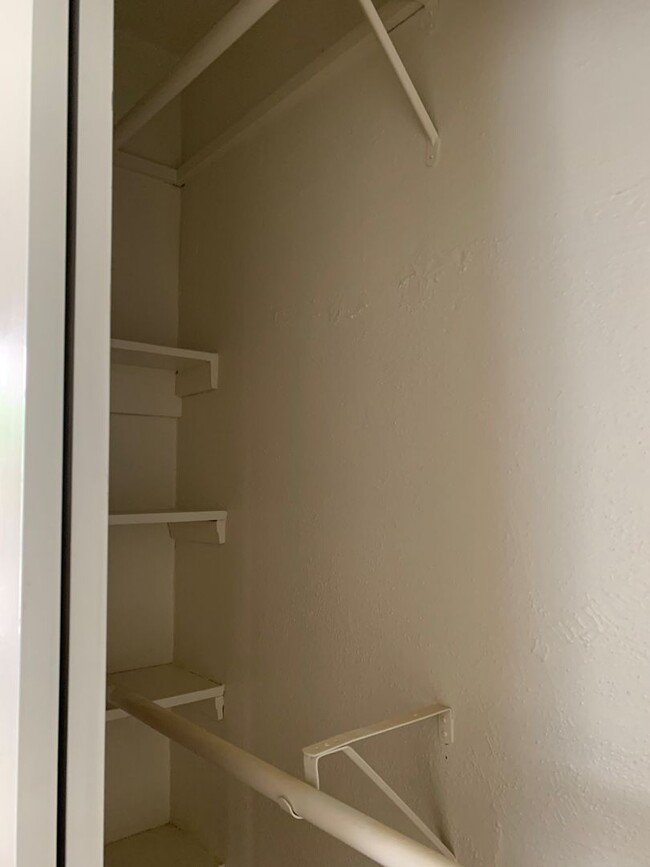 Building Photo - Charming Santa Paula Home