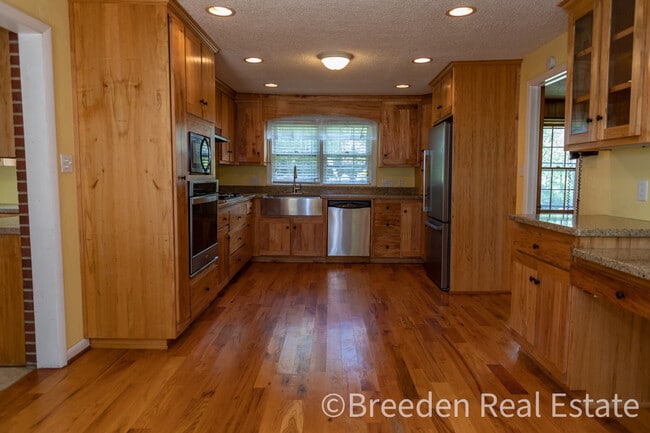 Building Photo - 8321 NC-181