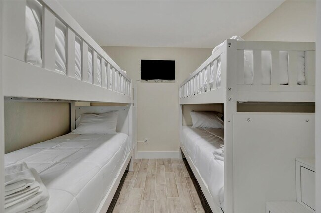 Building Photo - 7724 Simon Ridge Ct