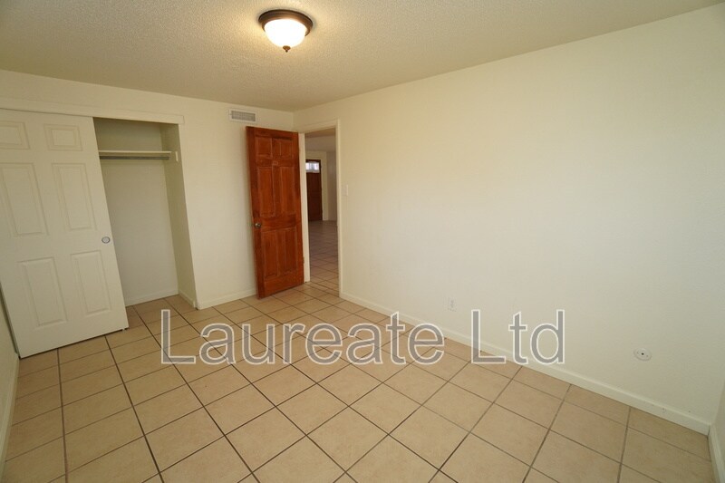 Building Photo - 1124 Rosemary St