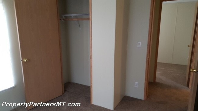 Building Photo - Freshly Remodeled! 3 Bed 2 Bath Modular house