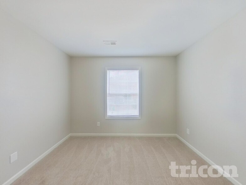 Building Photo - 1548 Hollow Maple Dr