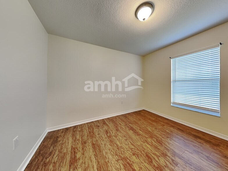 Building Photo - 1621 Christa Ct