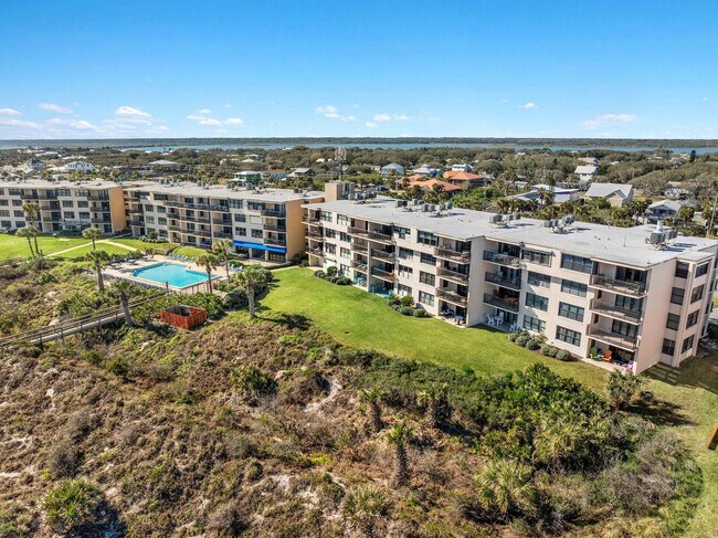 Building Photo - 6240 A1A S