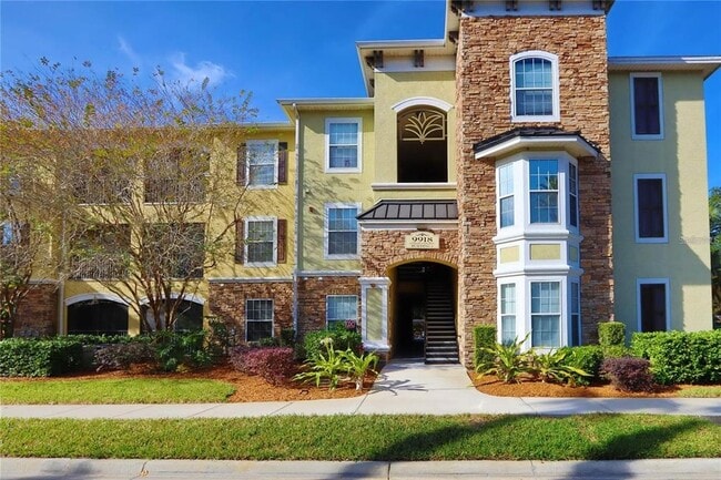 Primary Photo - 9918 Courtney Palms Blvd