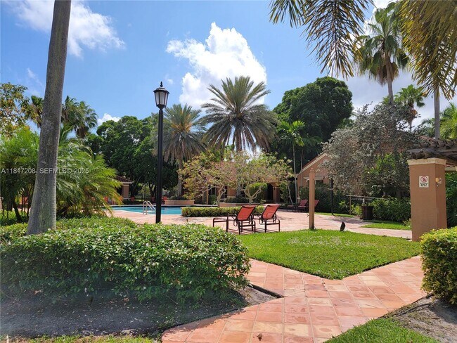 Building Photo - 4844 N State Rd 7