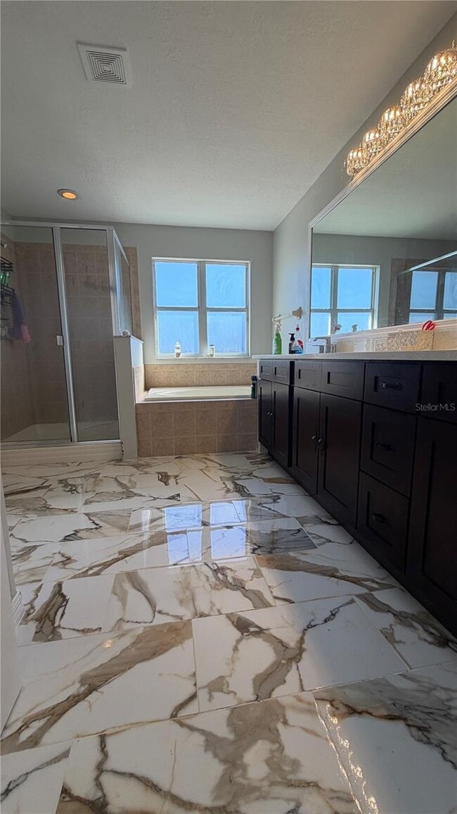 Building Photo - 2661 Plumberry Ave