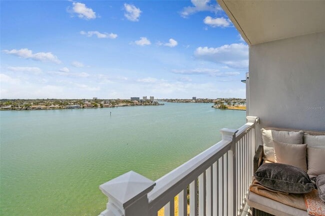 Building Photo - 500 Treasure Island Causeway