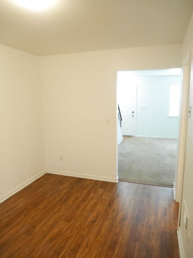 Building Photo - Charming Townhome in Elkton, MD!
