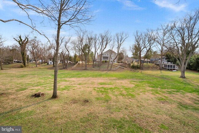 Building Photo - 19451 Youngs Cliff Rd