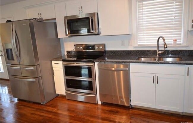 Building Photo - 8990 Becton Rd