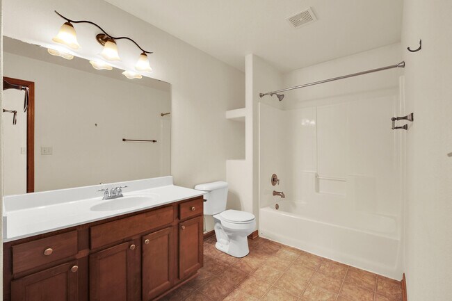 Building Photo - 407 Century Oak Dr