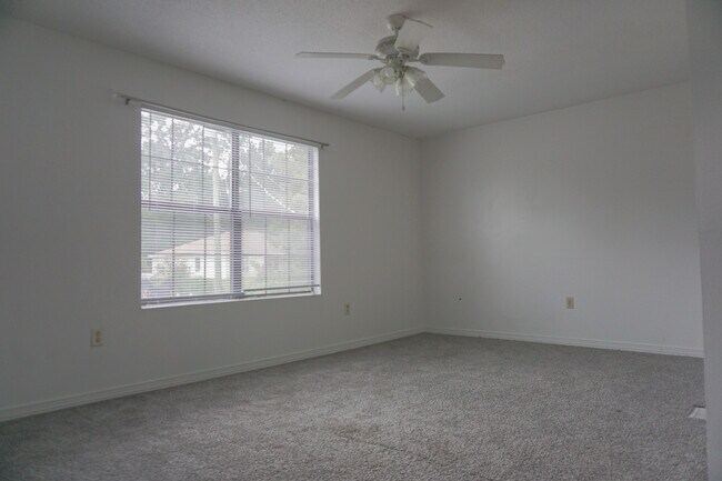 Building Photo - 111 Palmetto Dr