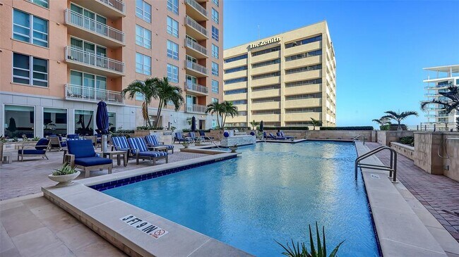 Building Photo - 1350 Main St