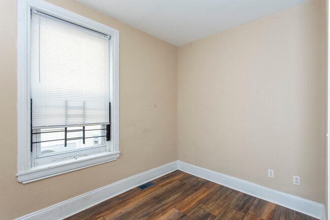 Building Photo - 1844 N Bouvier St
