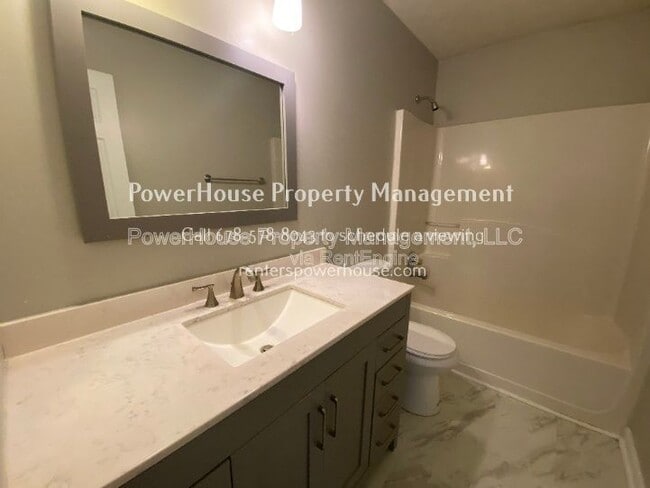 Building Photo - 605 Suwanee Lakes Cir NW