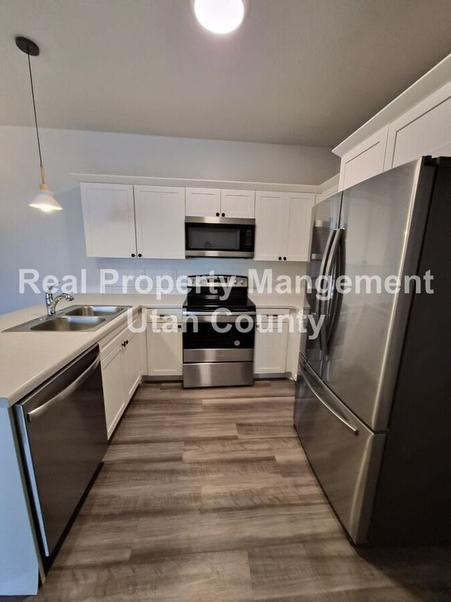 Building Photo - 3323 Hardman Way