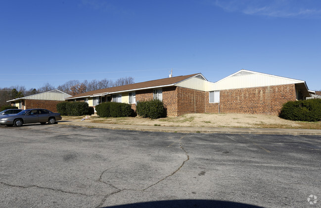 Building Photo - Heritage Circle Apartments