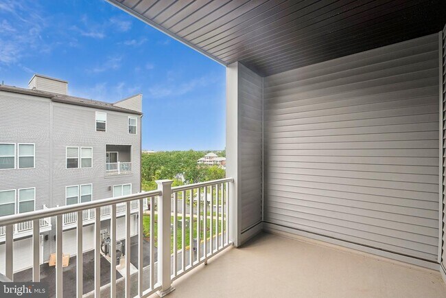 Building Photo - 4610 Olivine Dr