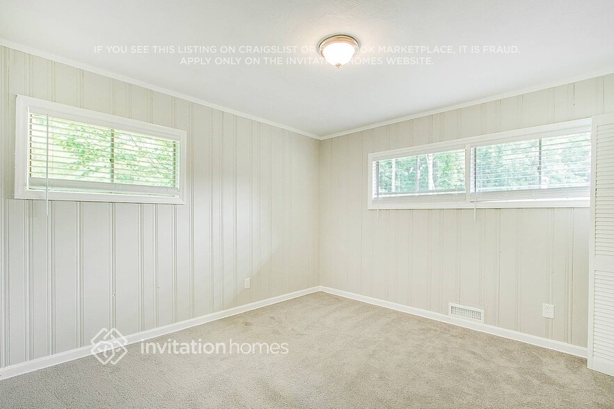 Building Photo - 1921 Cindy Dr