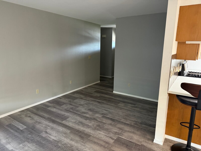 Building Photo - 6402 Fremont Dr