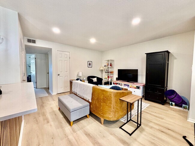 Building Photo - Westport Landings