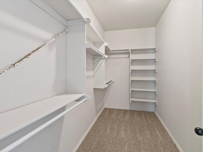 Building Photo - 3 bedroom Duplex in El Reno!