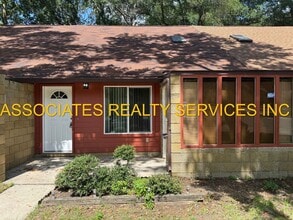 Building Photo - MUST SEE!!! 2BED/2BATH FULLY REMODELED UNIT IN GREENLEAF!!! FENCED BACK YARD!!!