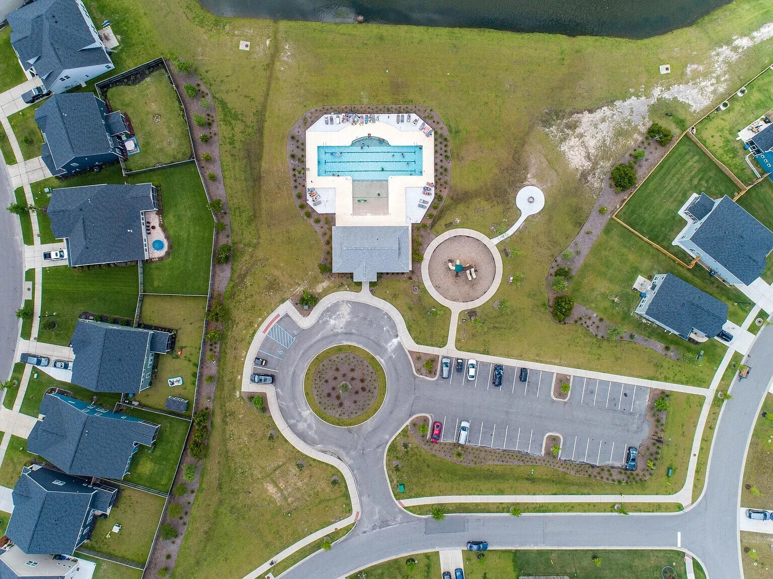 Building Photo - 422 Northern Red Oak Dr