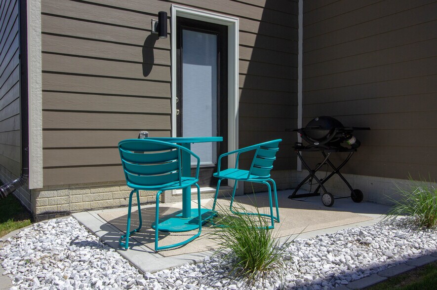 patio - 17119 Mistflower Ln