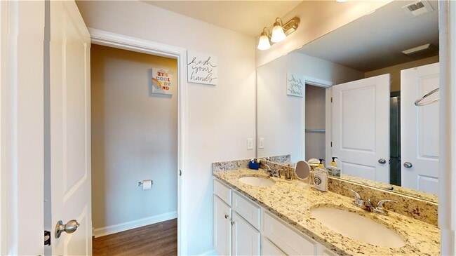 Building Photo - 6117 Mallory Ridge