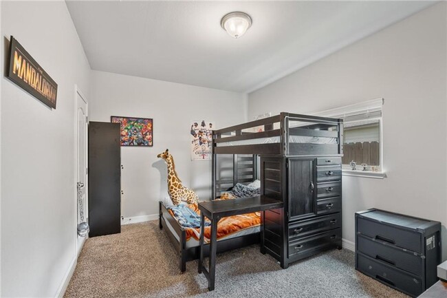 Building Photo - 7702 Dove Holw Dr